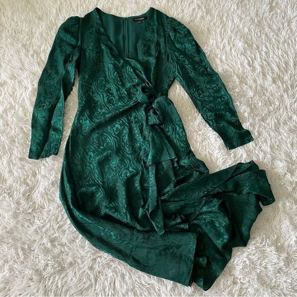 INTERMIX Birdie Silk Wrap Midi Dress in Emerald Green Size S - Picture 6 of 8
